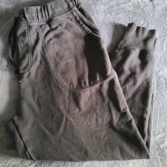 Urban outfitters sweatpants - Picture 2 of 3